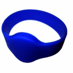 Braccialetto di prossimità EM4200. Colore blu. Larghezza 74MM.